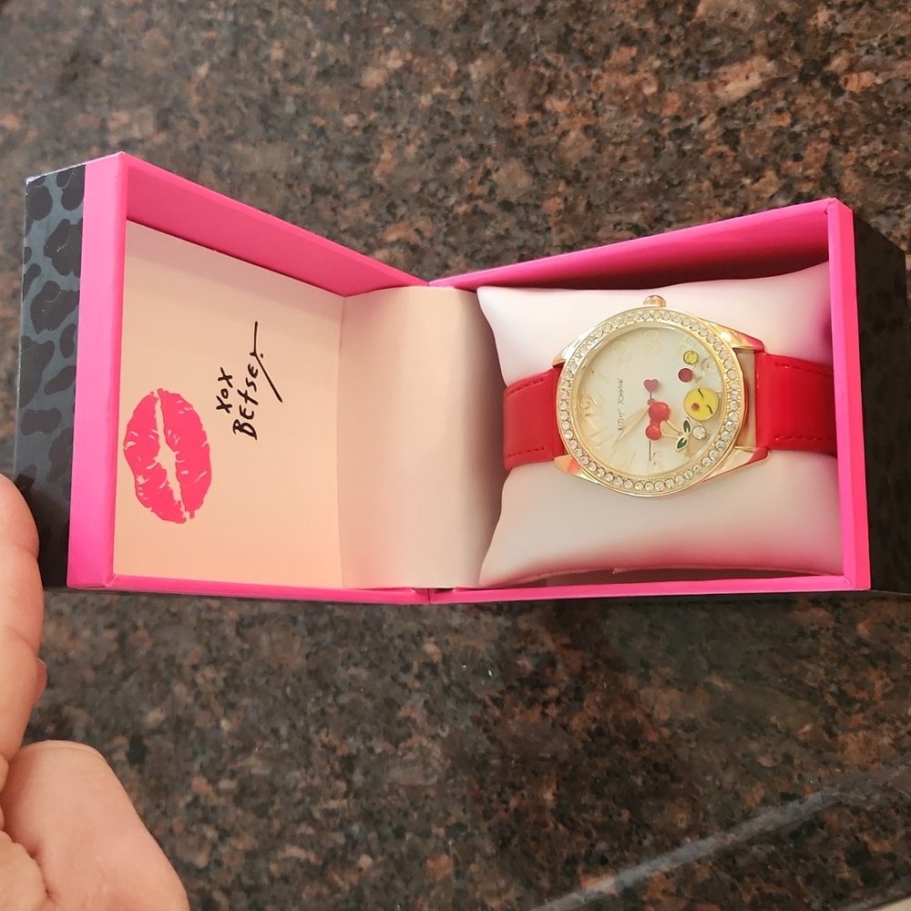 NWT ❗️ Betsey Johnson red gold rhinestones cherry faux leather watches - Picture 8 of 13